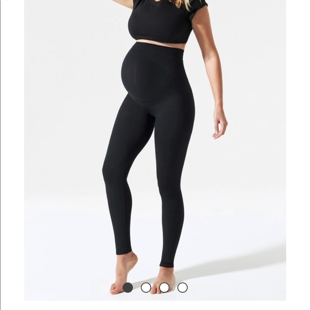 Size M Blanqi Maternity leggings in black
